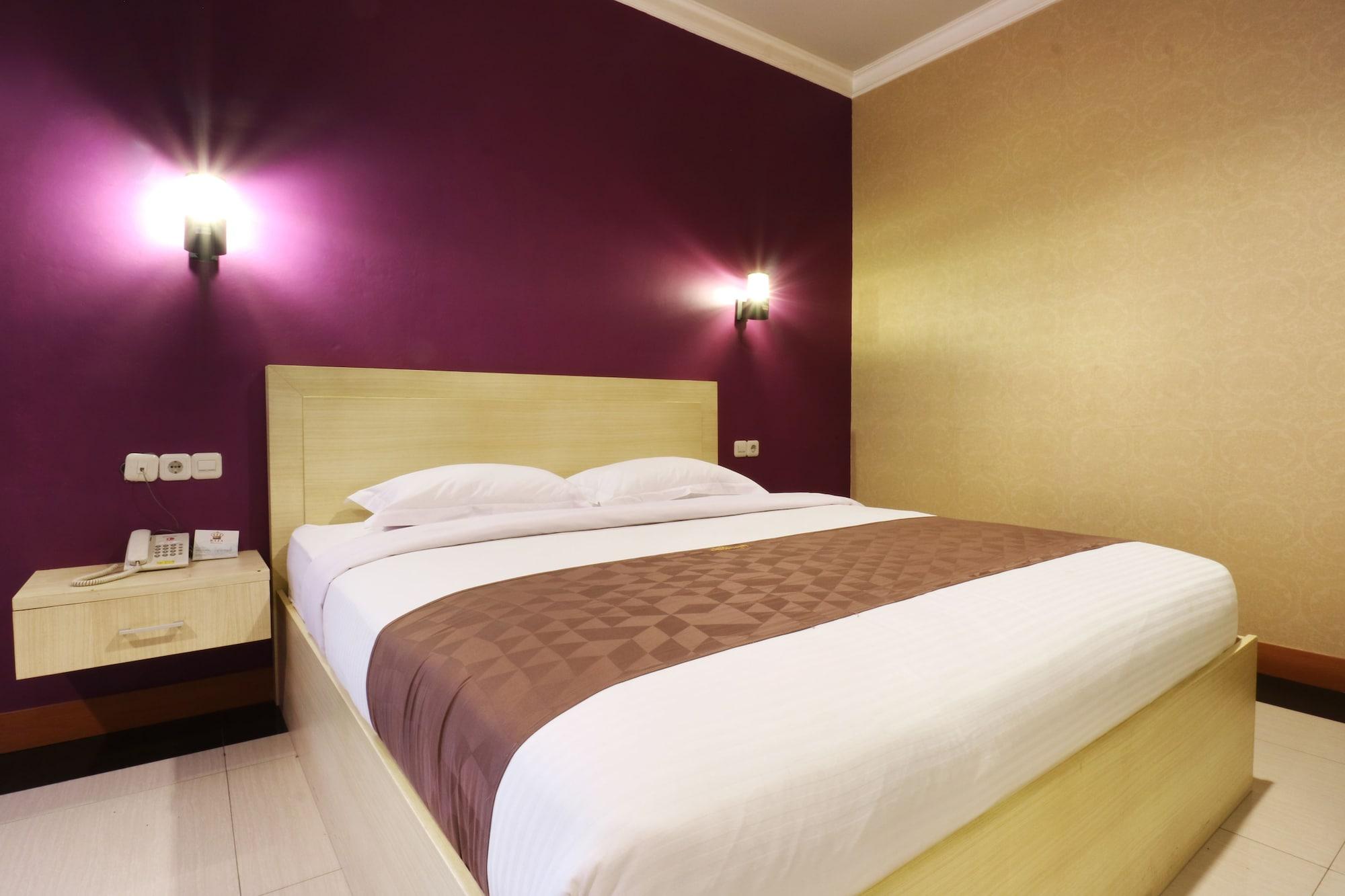 New Raja Hotel 3*