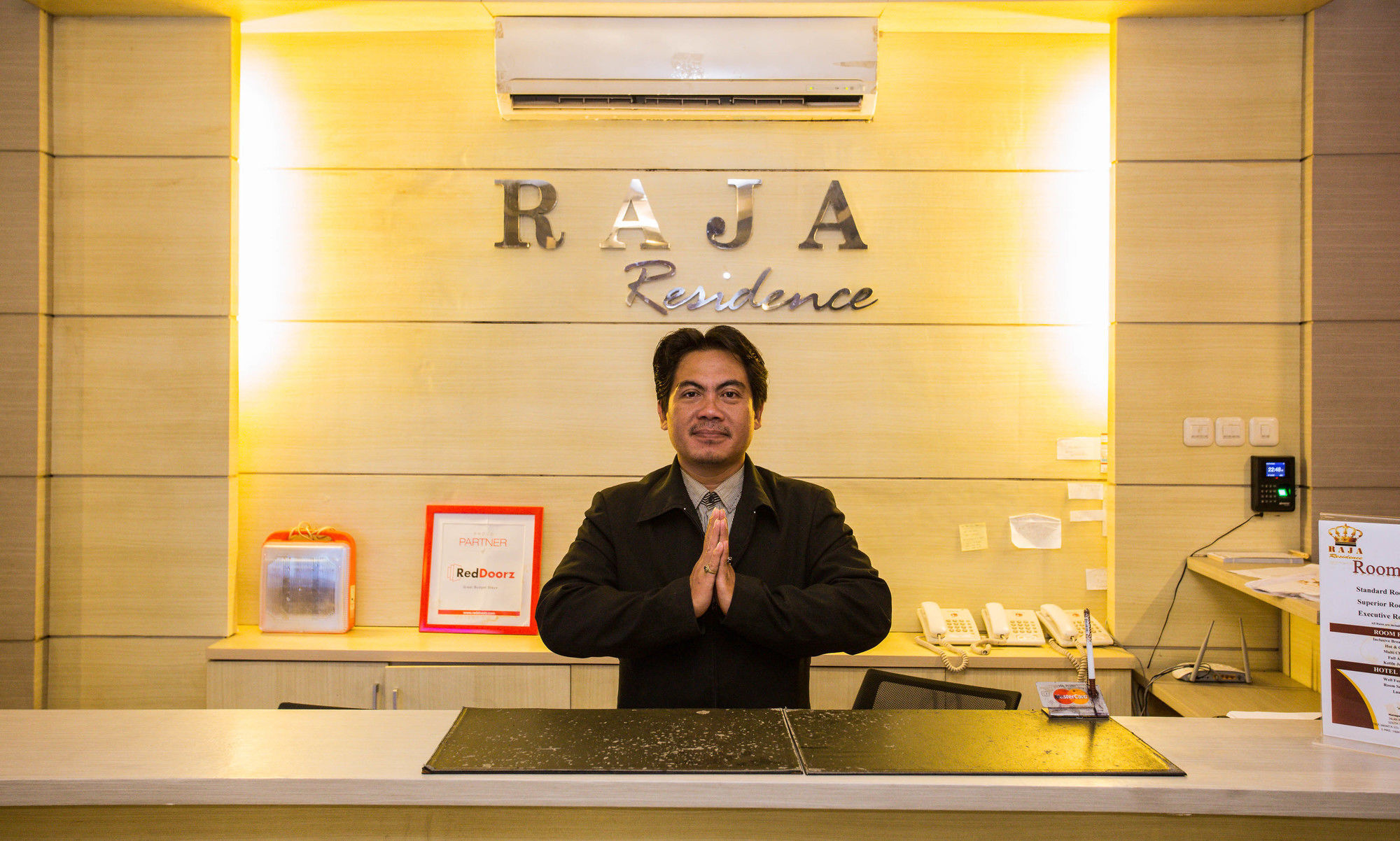 New Raja Hotel 3*
